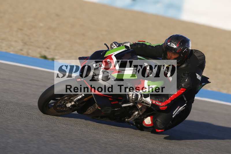 /Archiv-2024/02 29.01.-02.02.2024 Moto Center Thun Jerez/Gruppe gruen-green/641